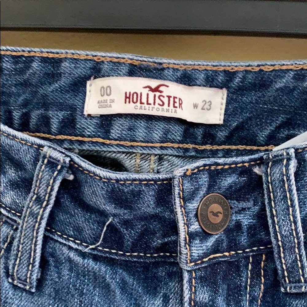 Jeans - Picture 2 of 3
